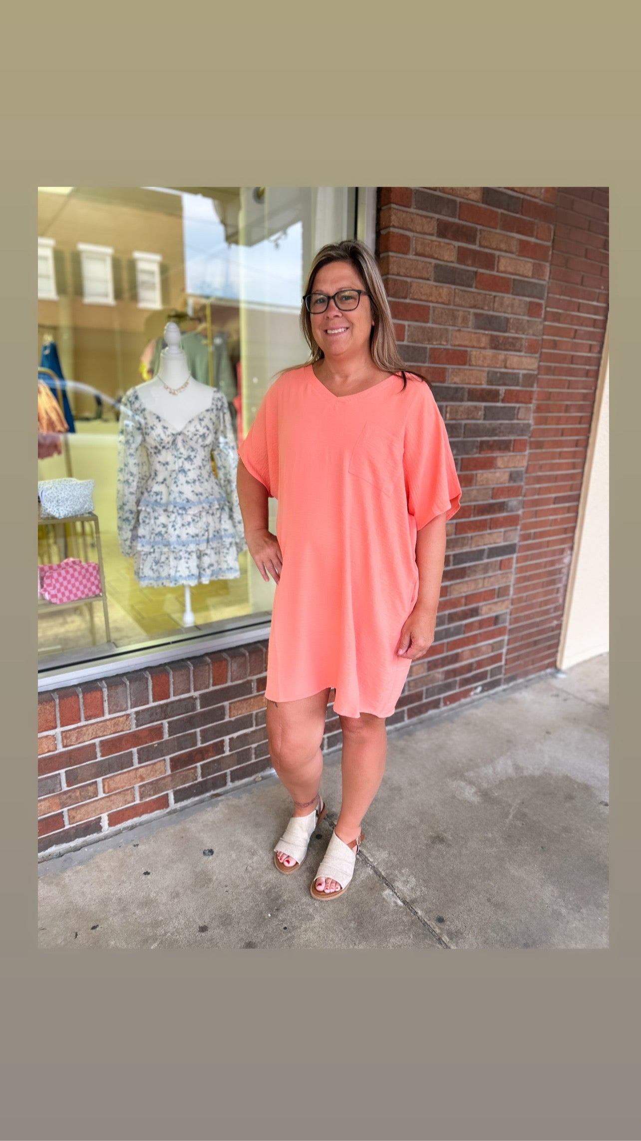 Coral Midi Dress (curvy)